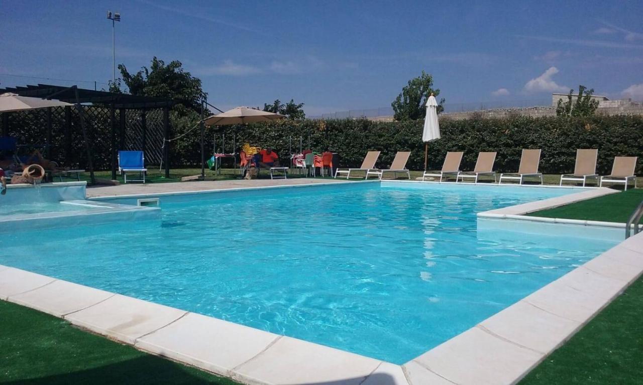 Vistalago Garden Doria Monteleone Rocca Doria ภายนอก รูปภาพ